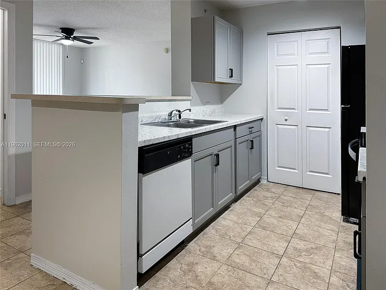 11133 SW 8th St #104 — Photo 4
