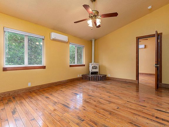 5th image of 2895 Ponderosa Rd
