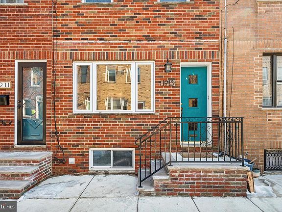 2nd image of 1913 S Iseminger St