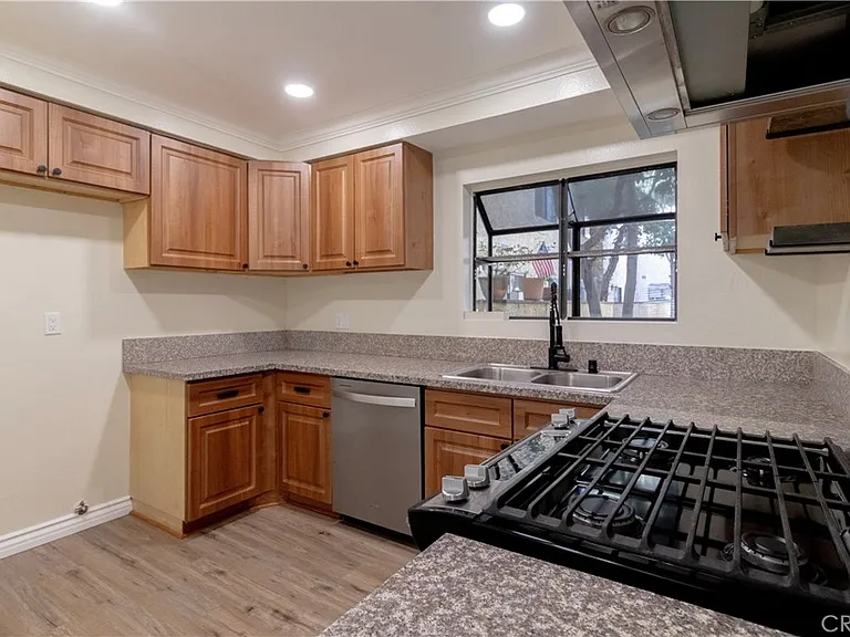 13540 Hubbard St #26 — Photo 7