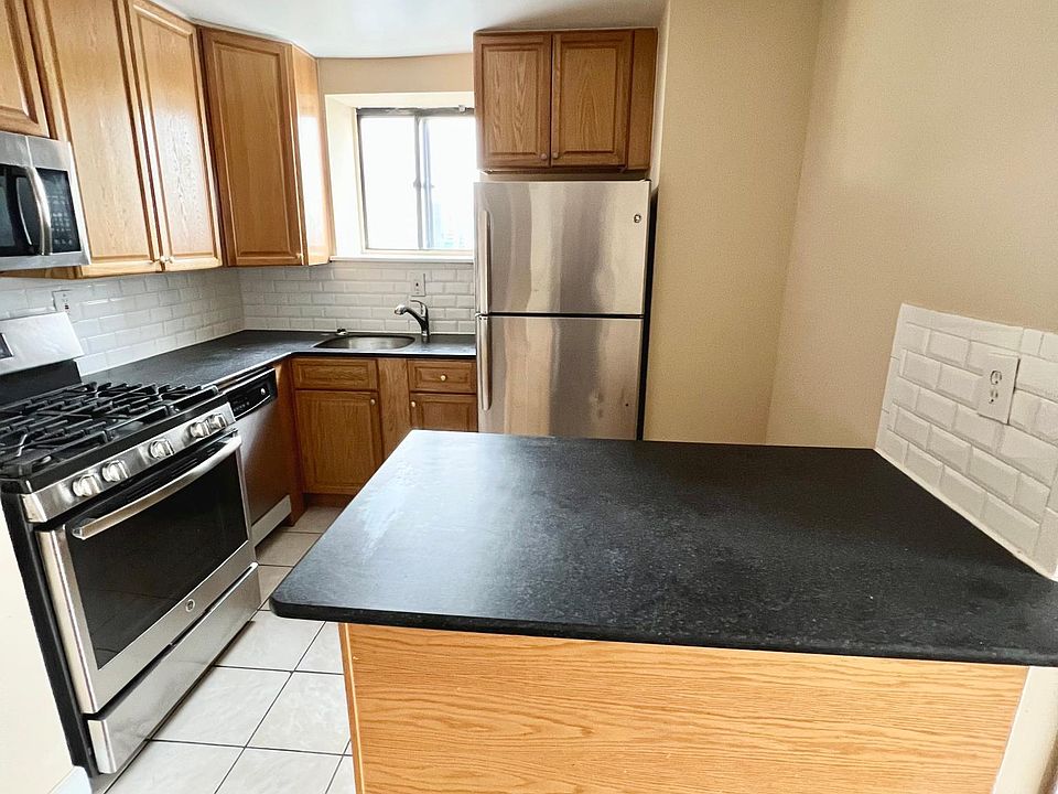 1st image of 14016 34th Ave APT 1007
