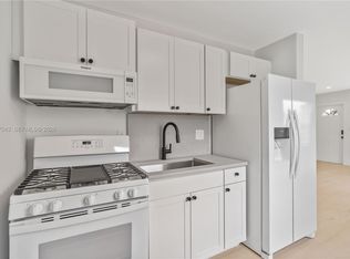 (Undisclosed Address), Hallandale Beach, FL 33009