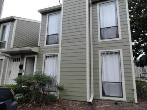 1079 Riverbend Club Dr SE, Atlanta, GA 30339