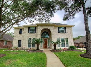 8903 Sunny Ridge Dr, Houston, TX 77095