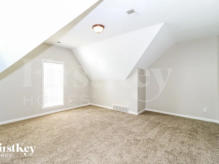 2676 Bending Elm Dr — Photo 10