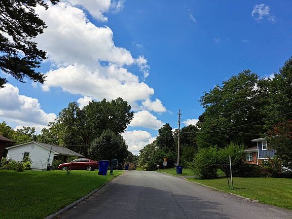 4th image of 3490 Timber Hill Dr SE
