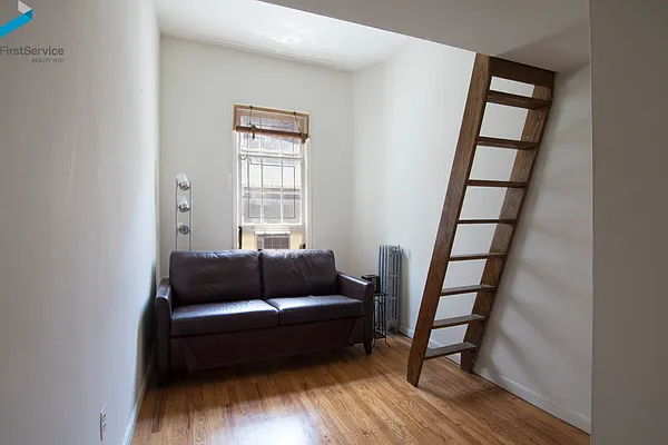 Rented by FirstService Realty (legacy) | media 11