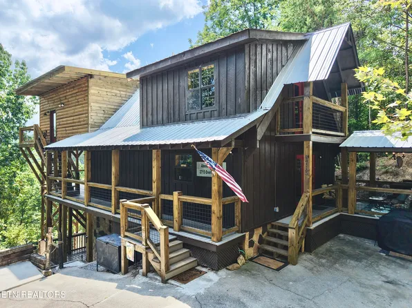 2715 Overholt Trl, Sevierville, TN 37862