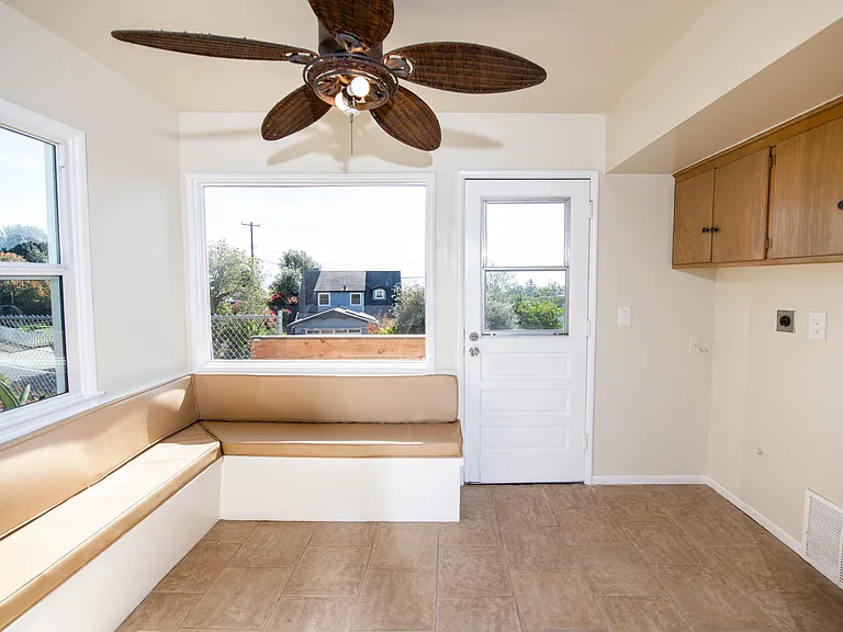 607 Aurora Ave — Photo 10