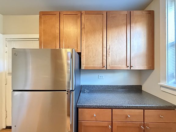 5th image of 914 Crain St #N3-a