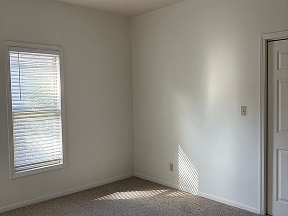 5th image of 517 W 8th St
