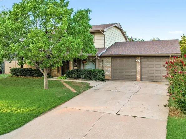 8900 Lakeaire Dr, Oklahoma City, OK 73132