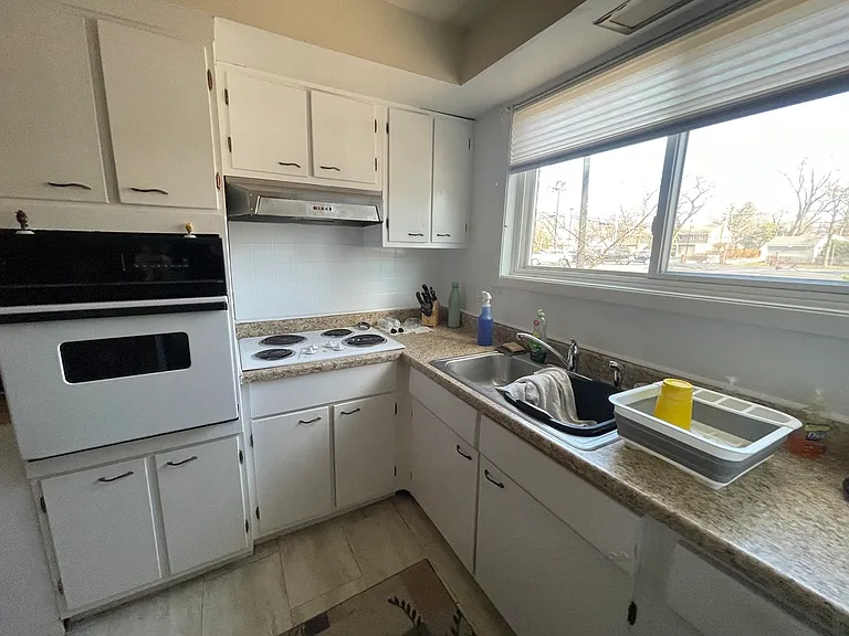 1118 Greenleaf Ave #G — Photo 4