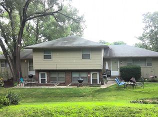 452 California St, Lawrence, KS 66044