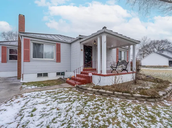 49 Swailes Rd, Troy, OH 45373