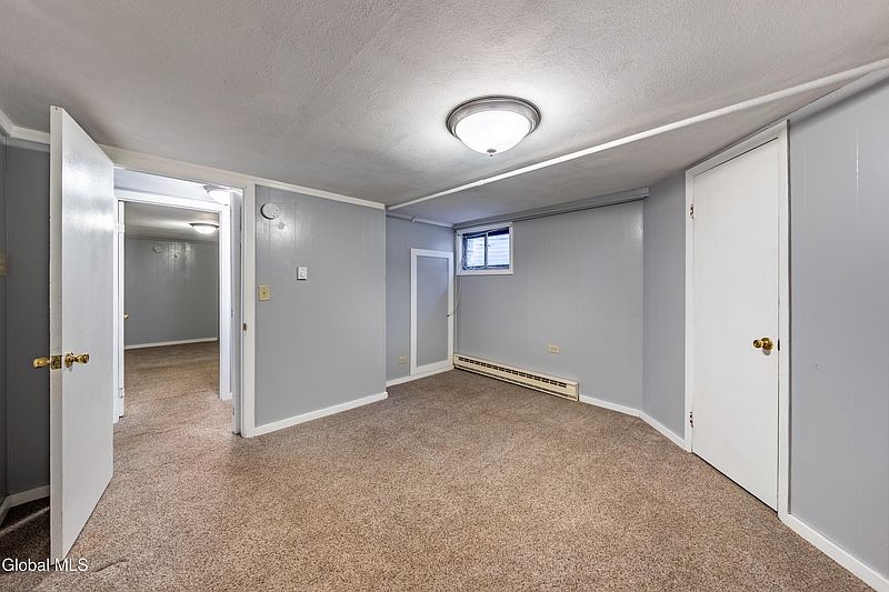 4th image of 26 Daytona Avenue