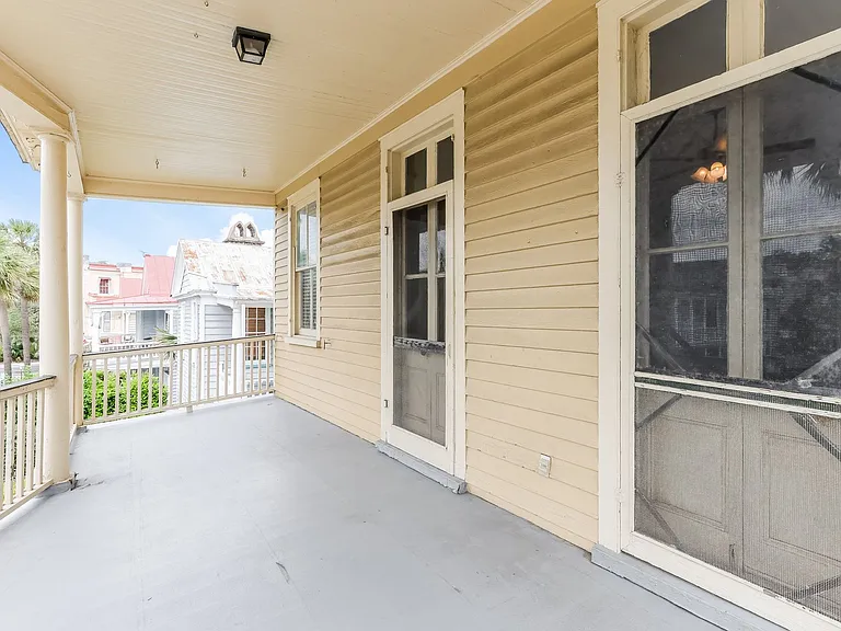 114 Alexander St #A — Photo 4