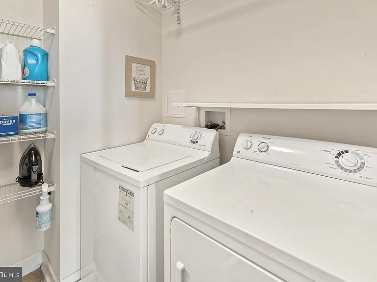 3565 Holborn Pl — Photo 23