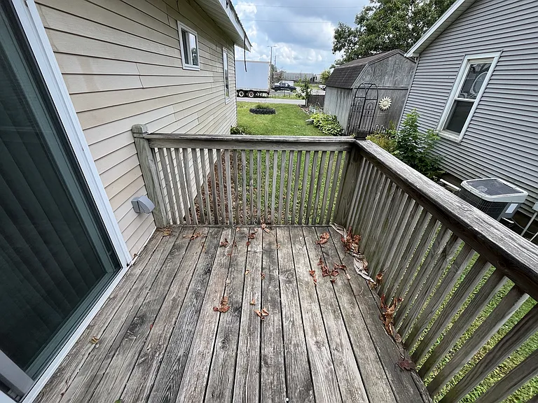 425 Paul Ave — Photo 19