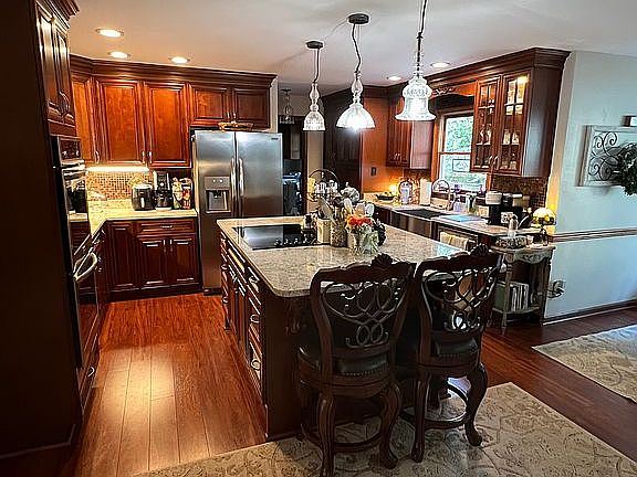 4th image of 1001 Copper Stone Cir