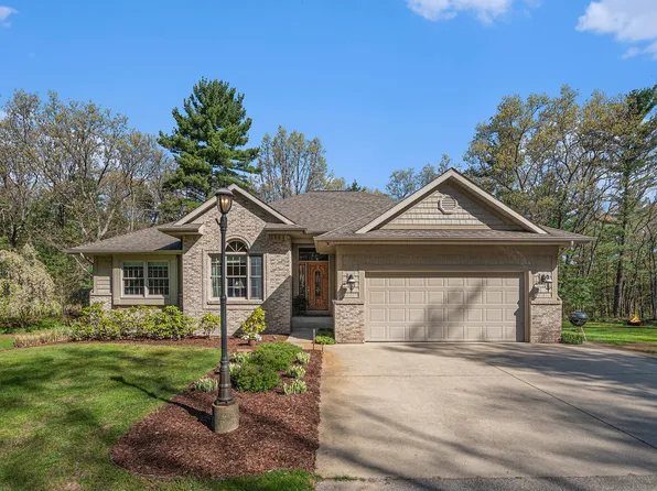 999 Holton Whitehall Rd, Whitehall, MI 49461