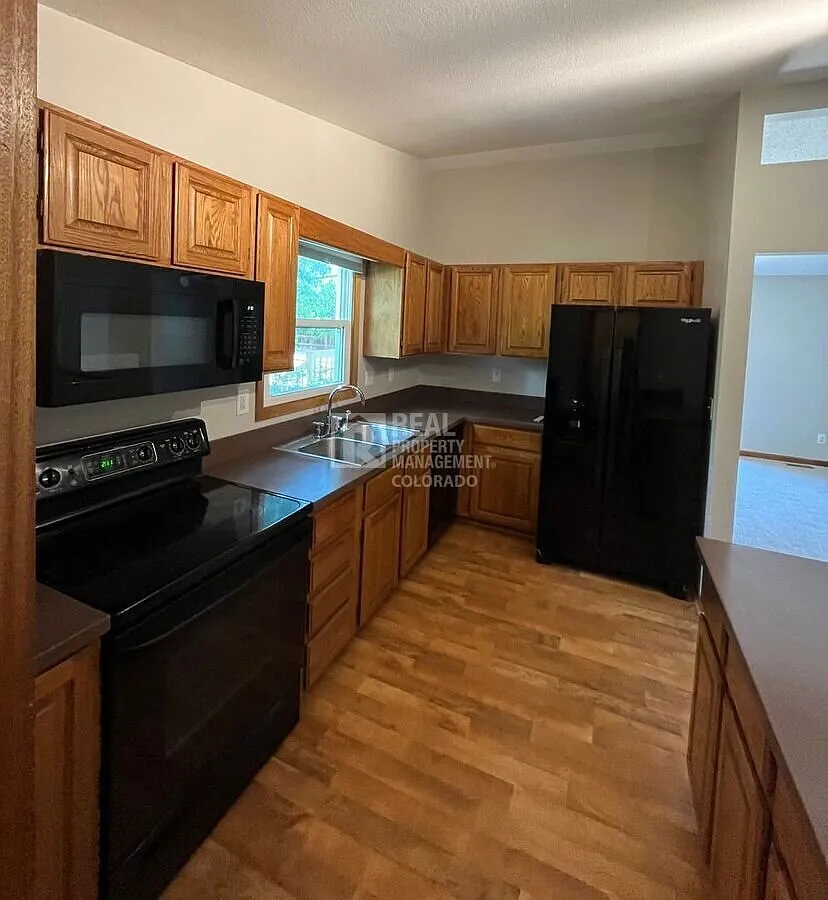 Newly Updated Ranch-Style Home on a Quiet Cul-de-Sac Available Now! — Photo 4