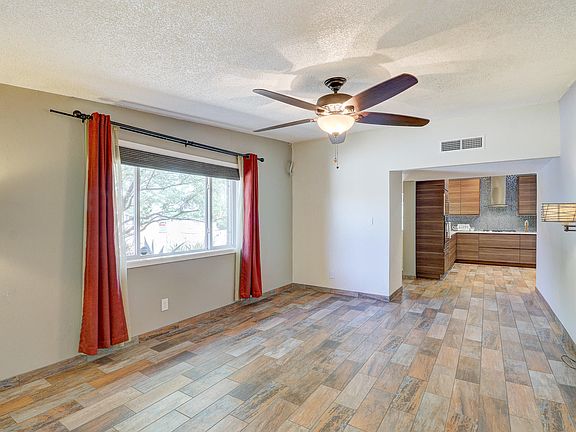 5th image of 3619 E Sunnyside Dr