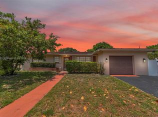 700 NW 76th Ave, Pembroke Pines, FL 33024
