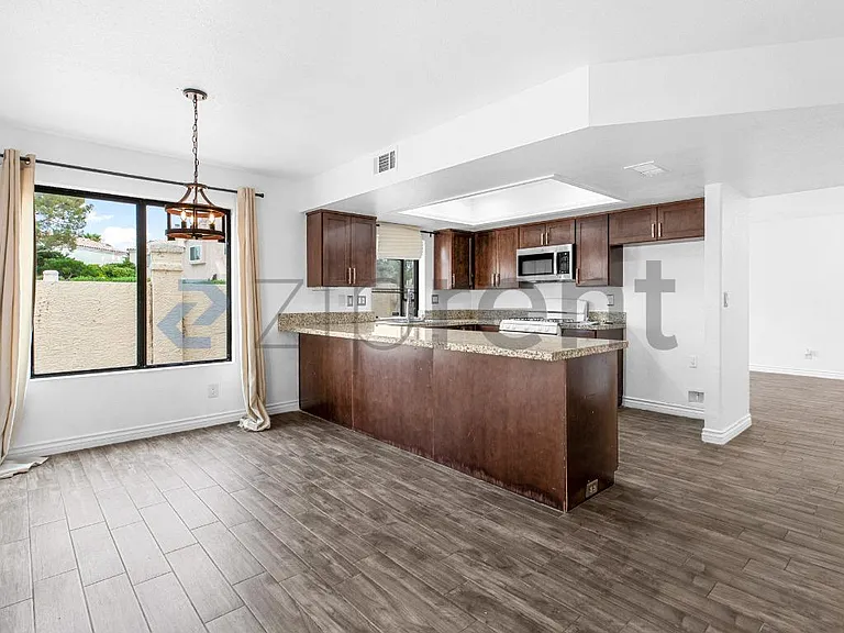 2821 Willow Wind Ct — Photo 12