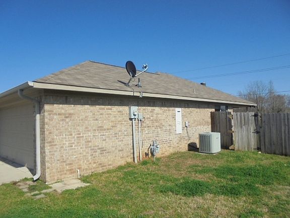 2nd image of 19591 Running West Dr
