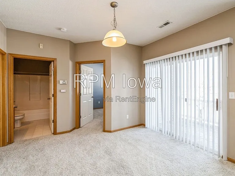 1320 SE Florence Dr #16 — Photo 4