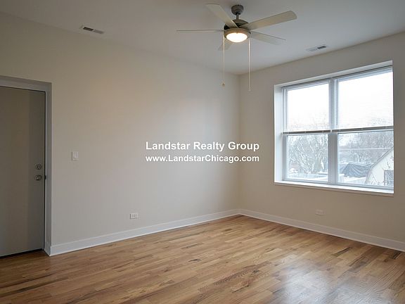 5th image of 3804 W Montrose Ave #301