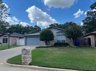 1306 Cardinal Oaks Dr, Mansfield, TX 76063