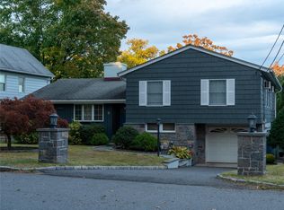 22 Francis Ln, Port Chester, NY 10573