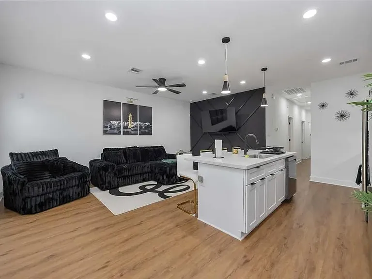 205 Bolden St #A — Photo 3