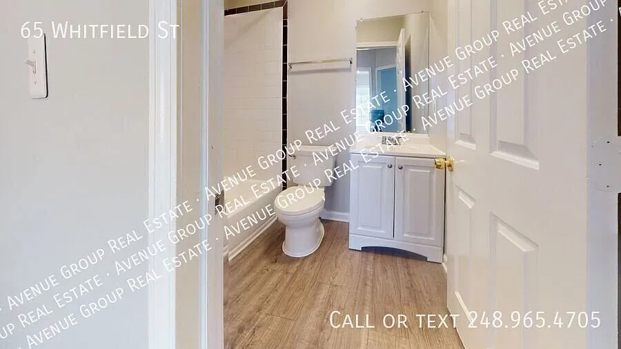 2nd Months' Rent Free! Updated 3-Bedroom Townhome For Lease In Pontiac — Photo 3