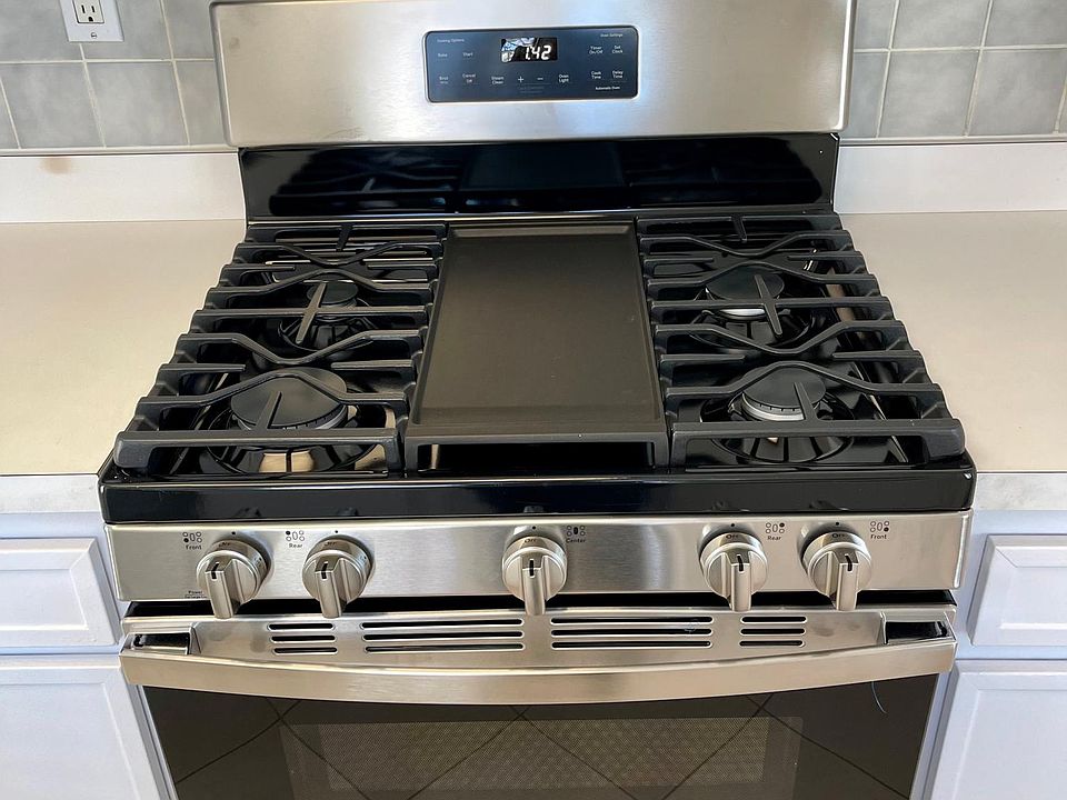 brand new gas grille