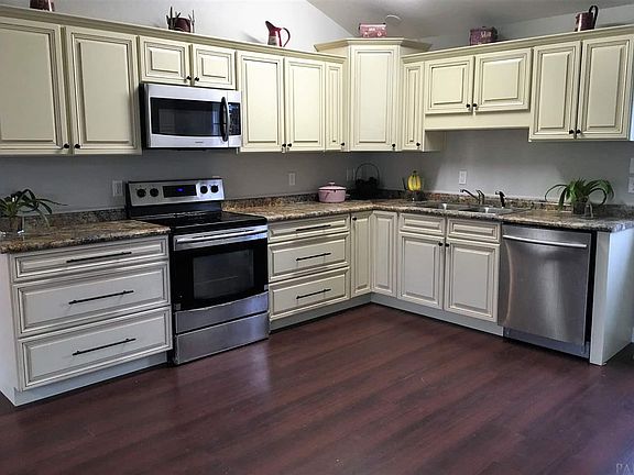 4th image of 3117 Alicante St