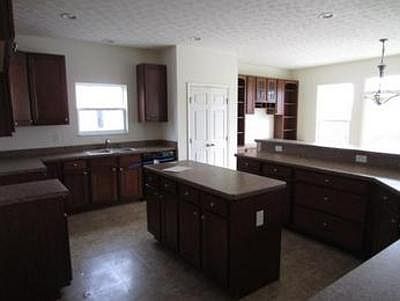 5th image of 5970 Peridot St