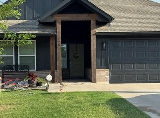 1202 Magnolia Dr, Noble, OK 73068