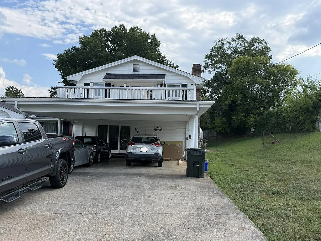 1 bed, 600 sqft, $1,200 — Photo 2