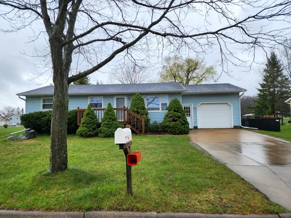 612 Schneider Ave, Tomah, WI 54660