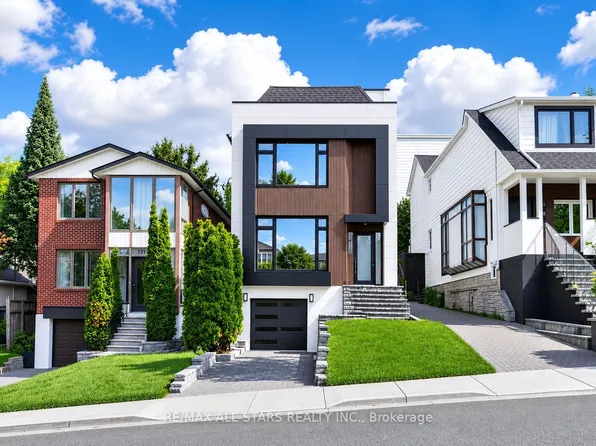 127 Banff Rd, Toronto, ON M4P 2P6