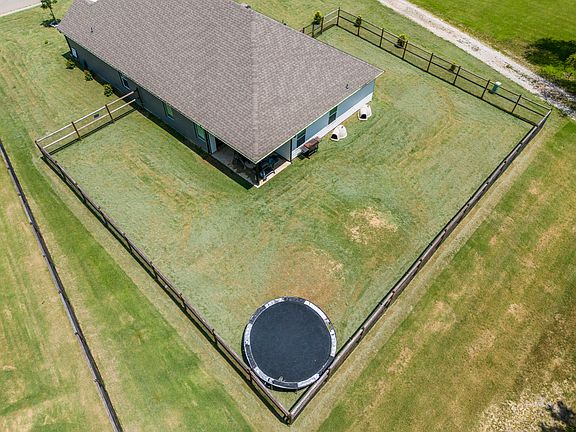 5th image of 26690 Duck Pond Ln