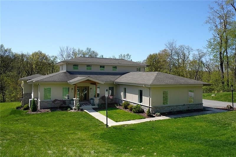 1st image of 53 Evelyn Dr