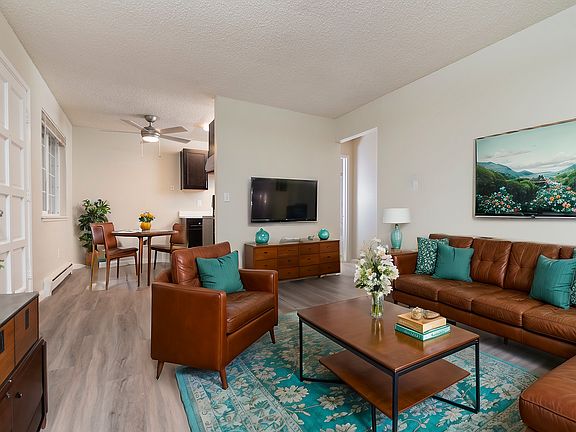 Explore this cozy and contemporary living space perfect for relaxation and entertaining guests.