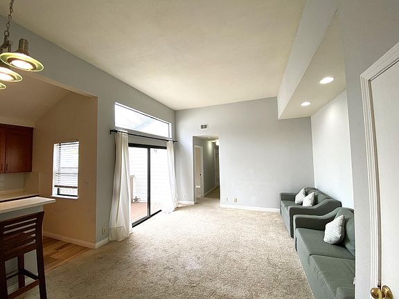 5th image of 1315 Pebble Ct