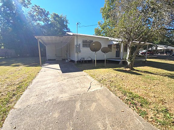 2nd image of 304 Laurel St