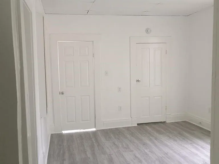 690 Avenue E — Photo 2