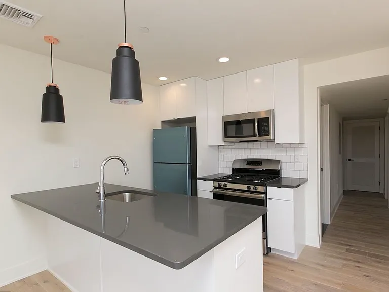 Newly Constructed Apartments in Fishtown — Photo 27